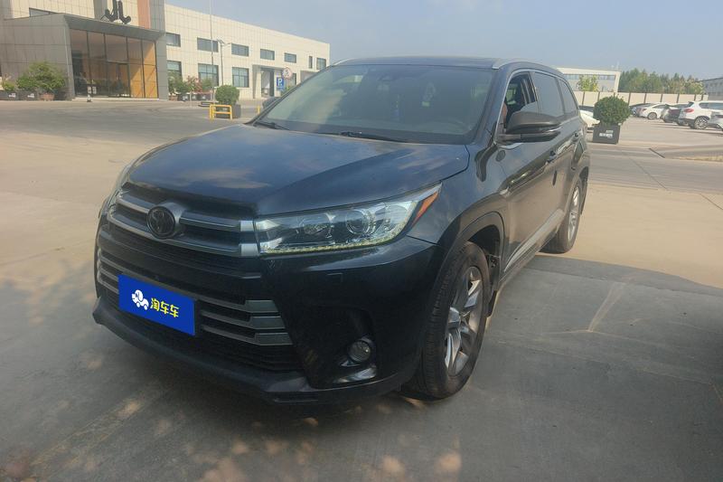 Toyota Highlander - фото 0