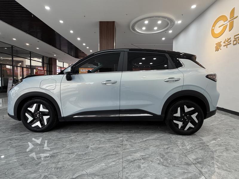 Wuling S - фото 3