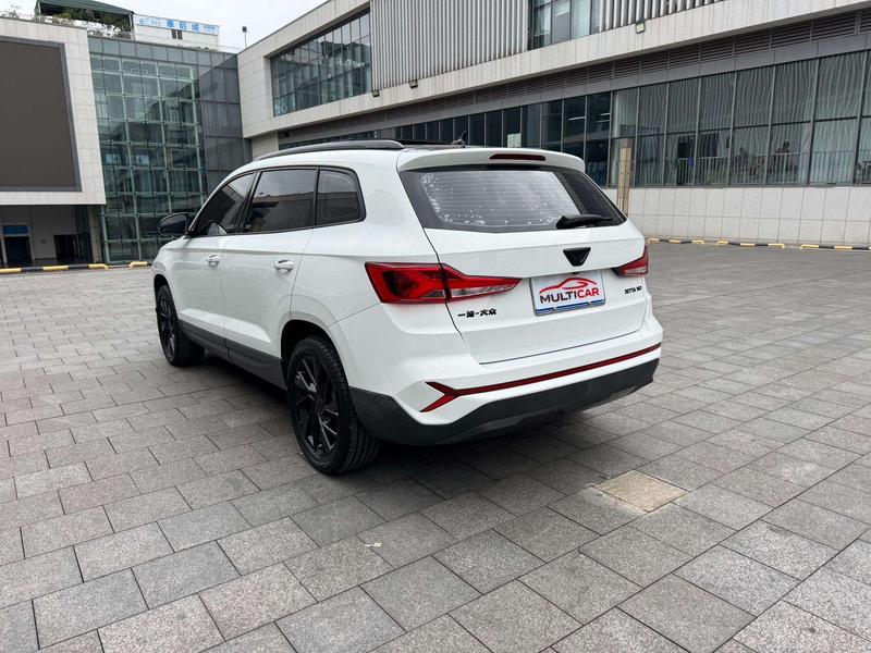 Jetta VS7 - фото 3