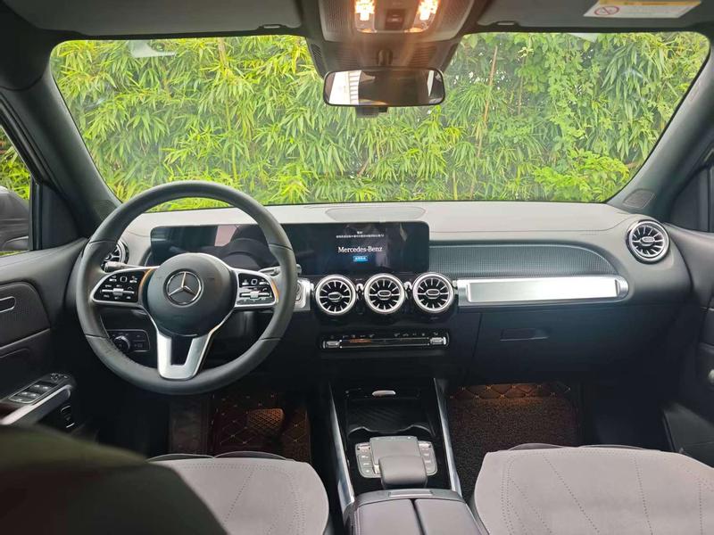 Mercedes-Benz EQB - фото 4