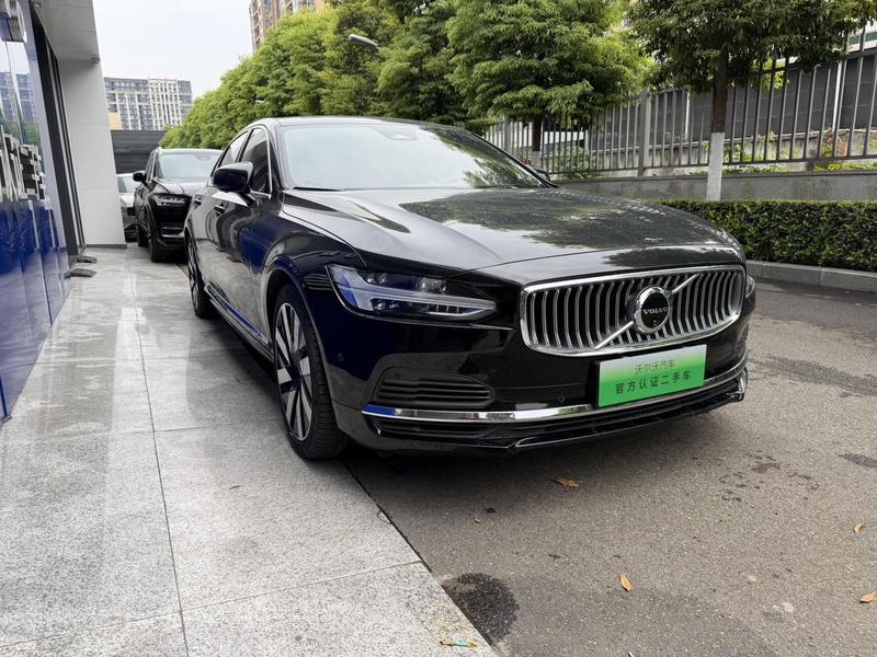 Volvo S90 PHEV - фото 2