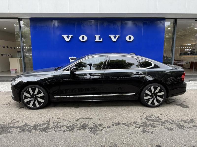 Volvo S90 PHEV - фото 3