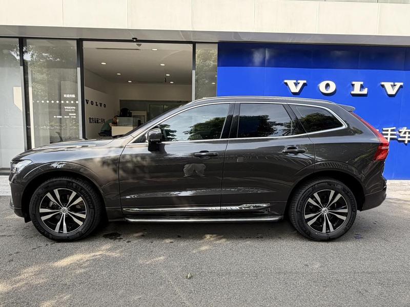 Volvo XC60 - фото 3