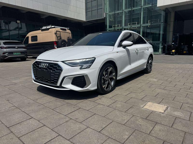Audi A3 - фото 0
