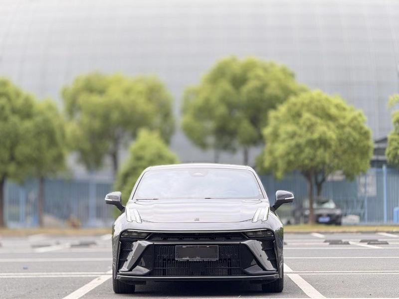 Lynk & Co 03 - фото 1