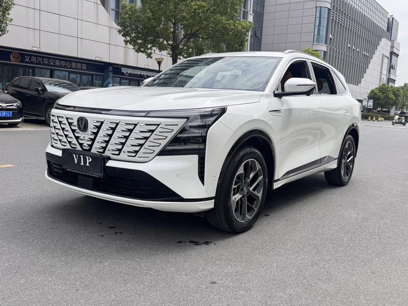 Changan CS75 PLUS - фото 0