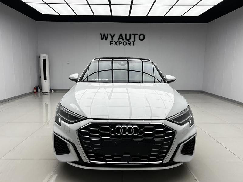 Audi A3 - фото 1