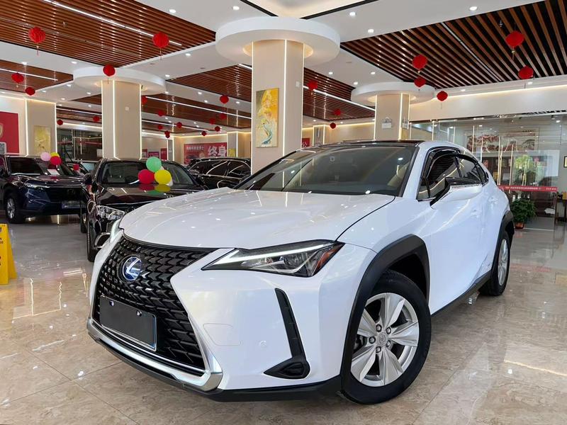 Lexus UX - фото 0