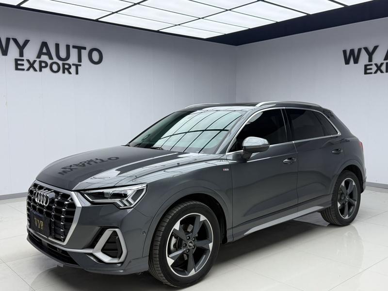 Audi Q3 - фото 0