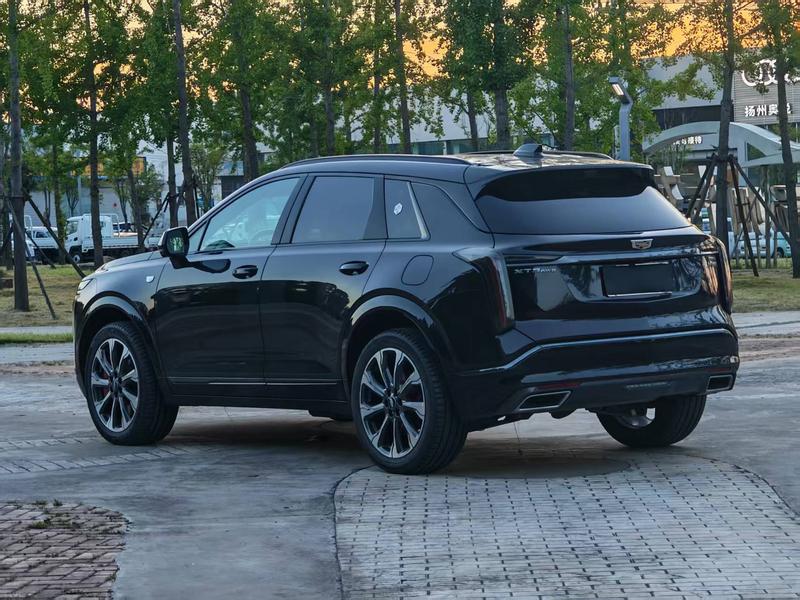 Cadillac XT5 - фото 3