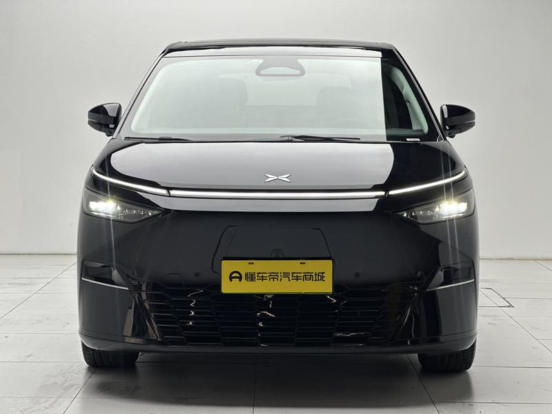 XPeng X9 - фото 1
