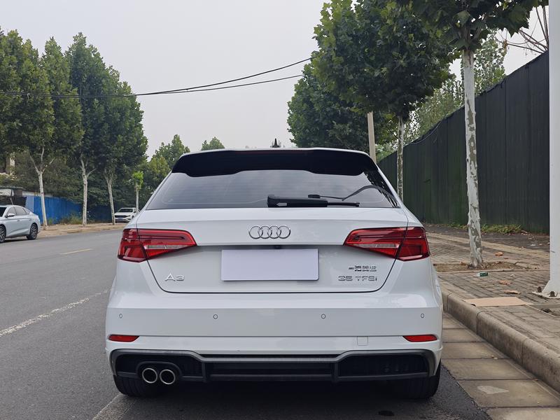 Audi A3 - фото 3