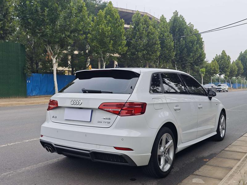 Audi A3 - фото 4
