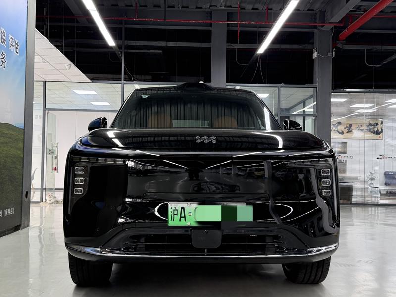 IM Motors LS8 - фото 1