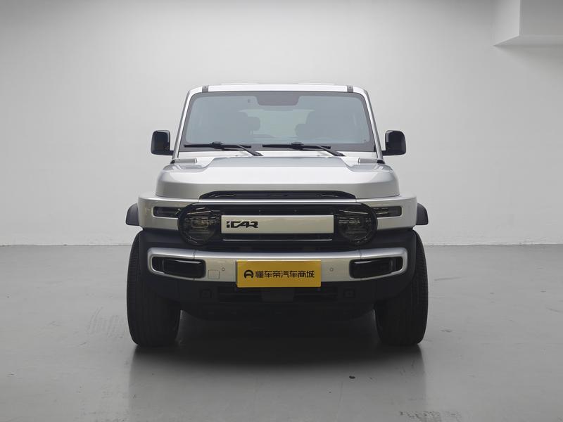 iCAR V23 - фото 1