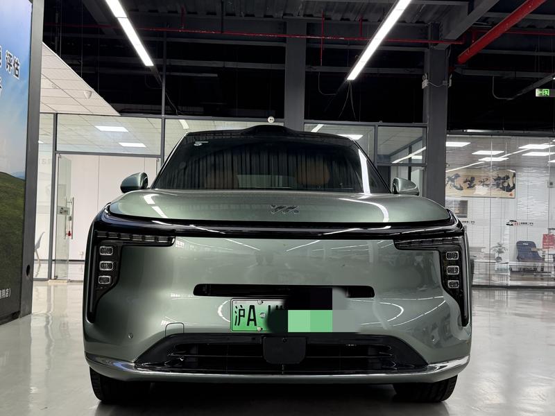 IM Motors LS8 - фото 1