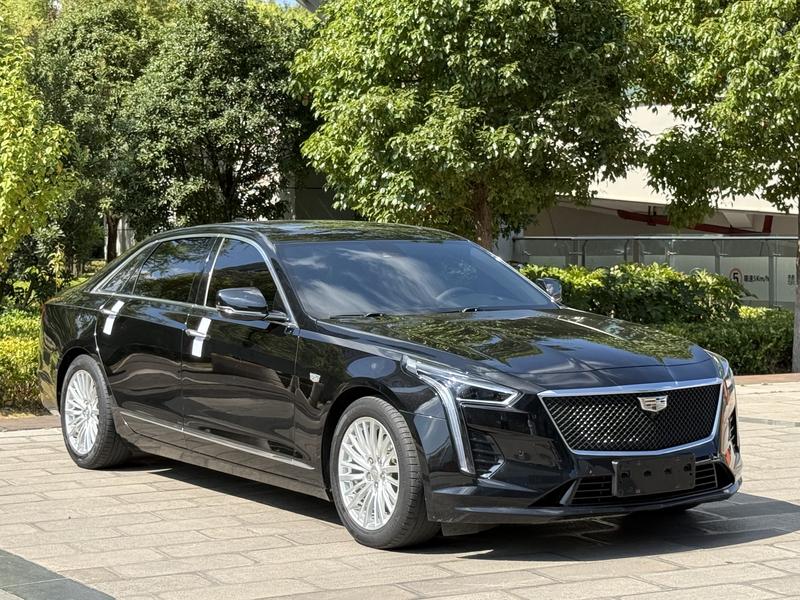 Cadillac CT6 - фото 2