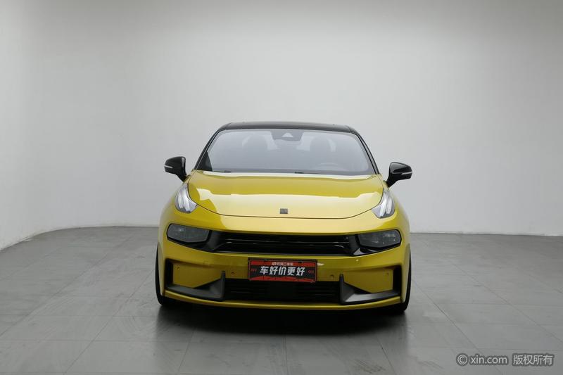 Lynk & Co 03 - фото 1