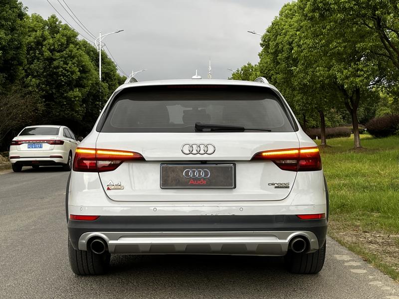 Audi A4 (Import) - фото 4