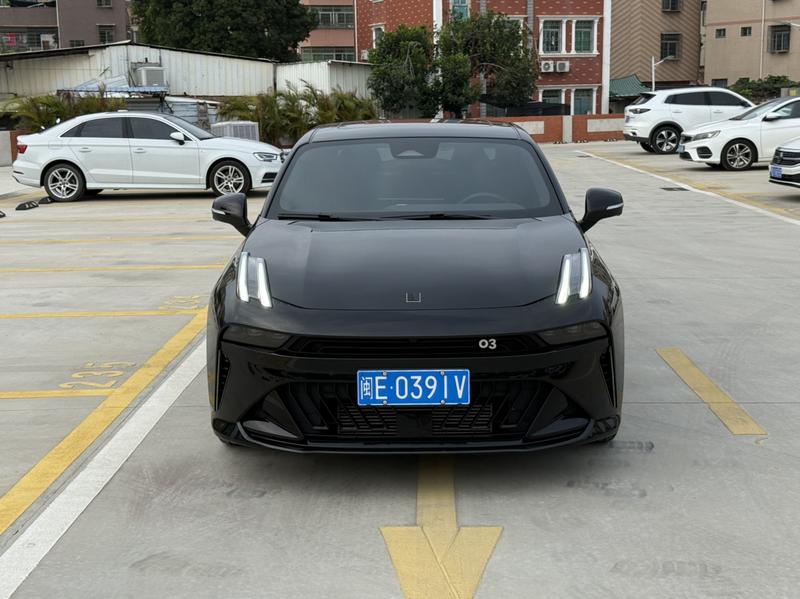 Lynk & Co 03 - фото 1