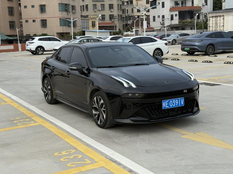 Lynk & Co 03 - фото 2