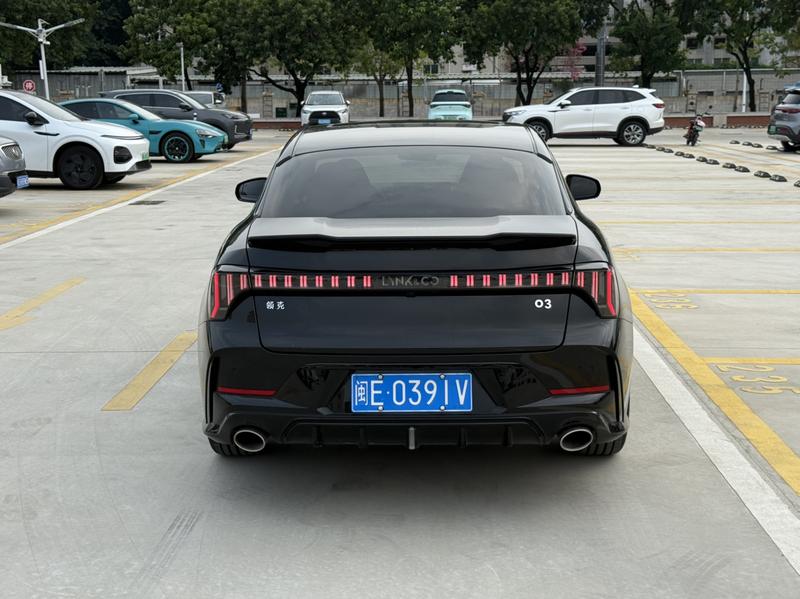 Lynk & Co 03 - фото 4