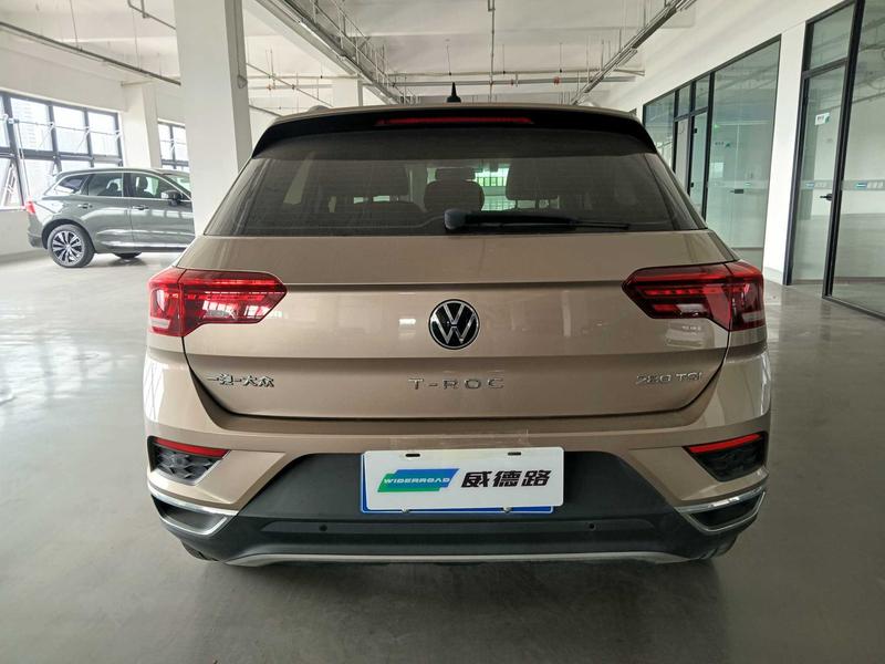 Volkswagen T-Roc - фото 4