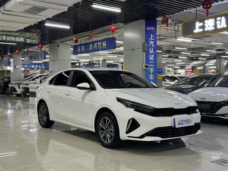 Kia K3 - фото 2