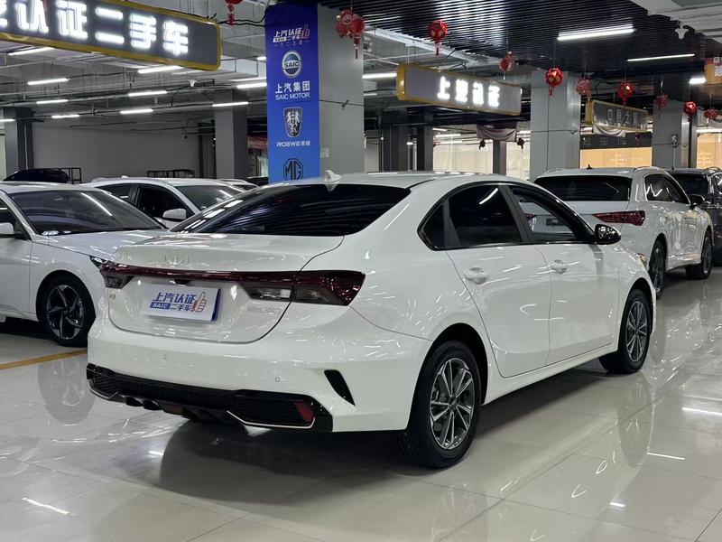 Kia K3 - фото 4