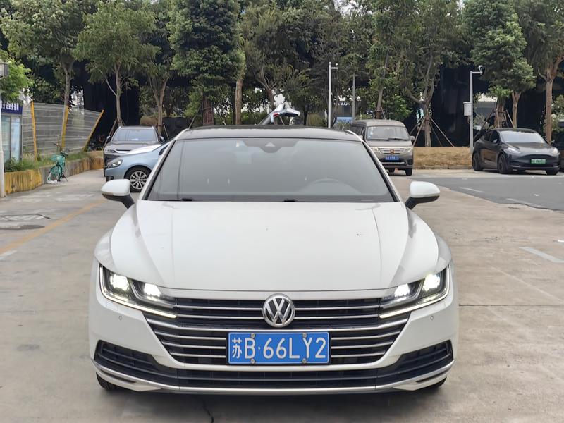 Volkswagen CC - фото 1