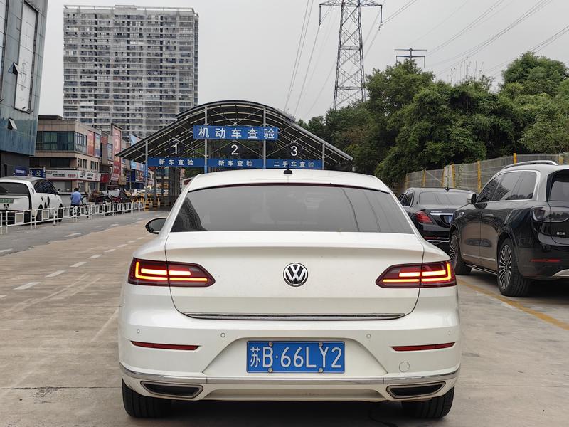 Volkswagen CC - фото 3