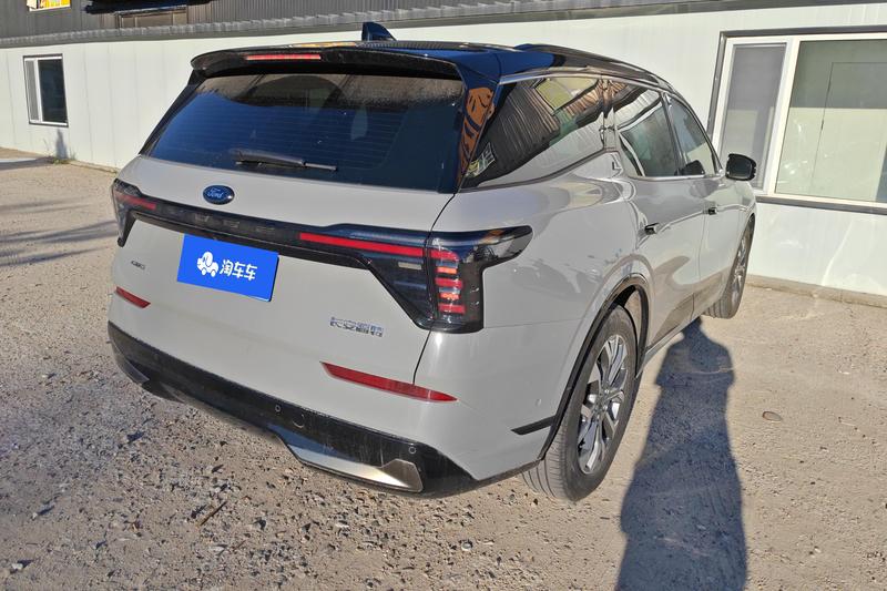 Ford Edge - фото 2