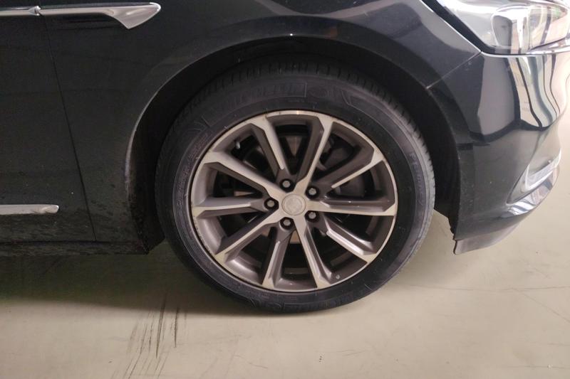 Buick LaCrosse - фото 3