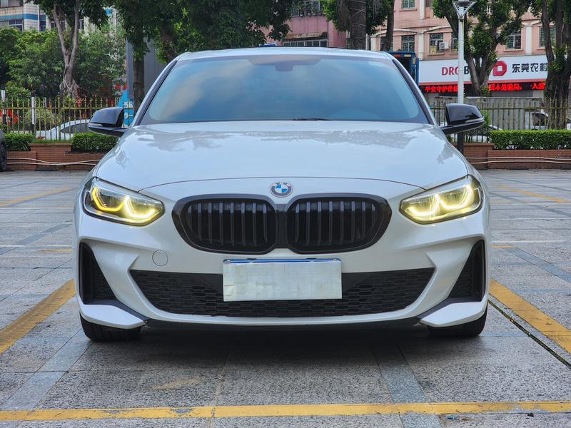 BMW 1-Series - фото 1