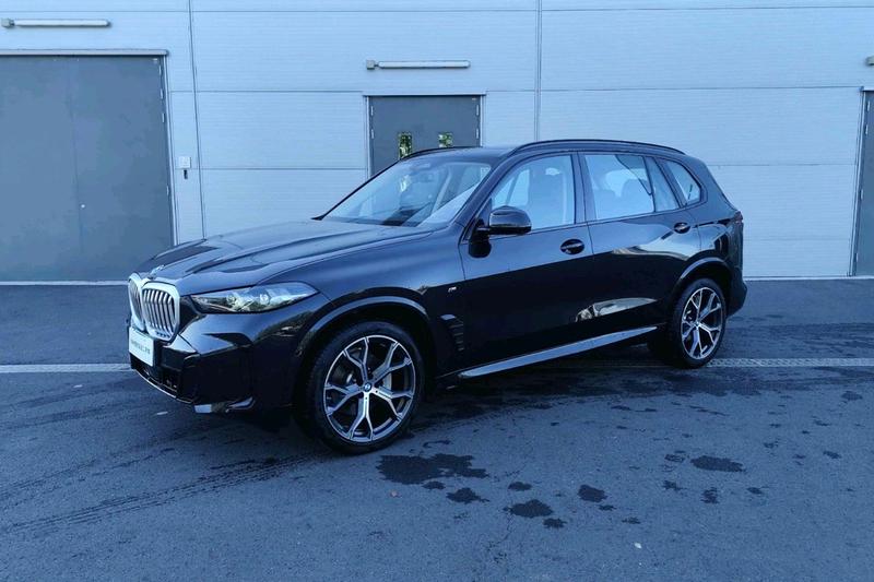 BMW X5 - фото 0