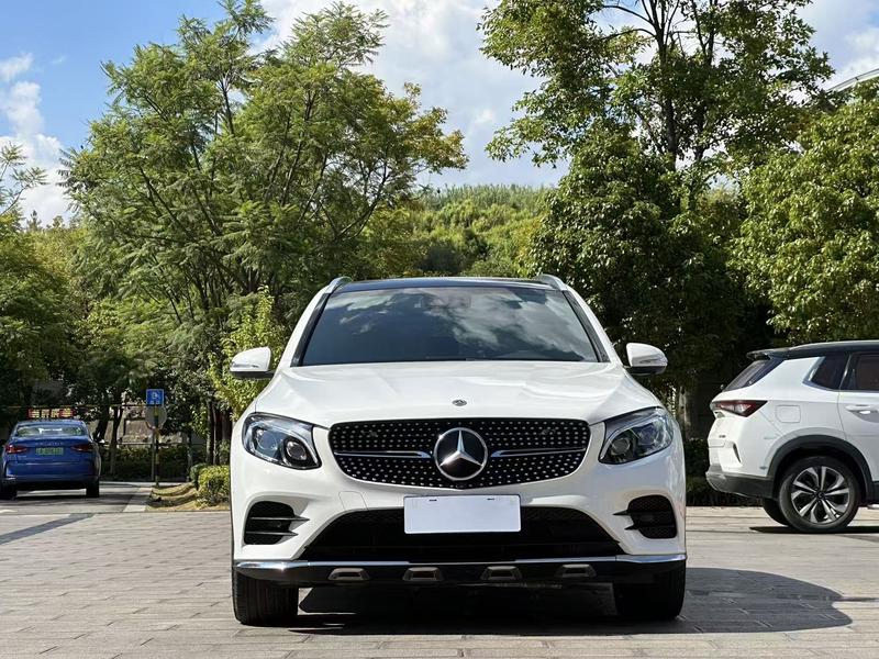 Mercedes-Benz GLC - фото 1
