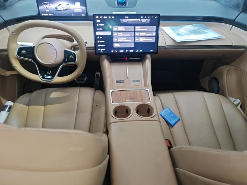 Luxeed R7 - фото 4