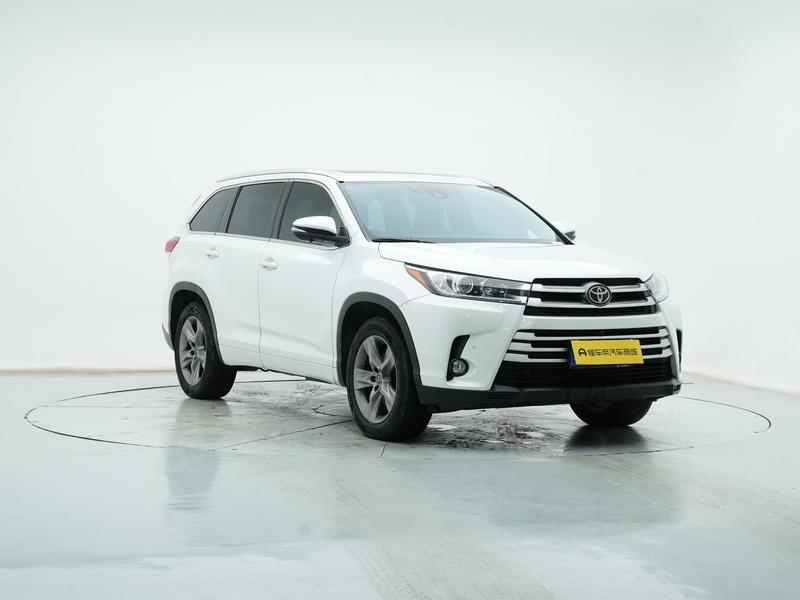 Toyota Highlander - фото 2