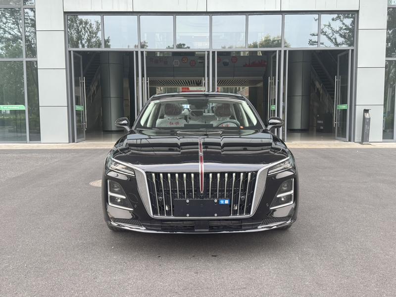 Hongqi H5 - фото 1