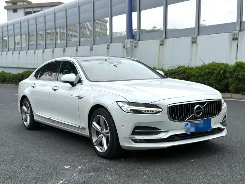 Volvo S90 - фото 2