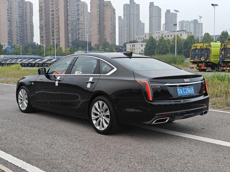 Cadillac CT6 - фото 3