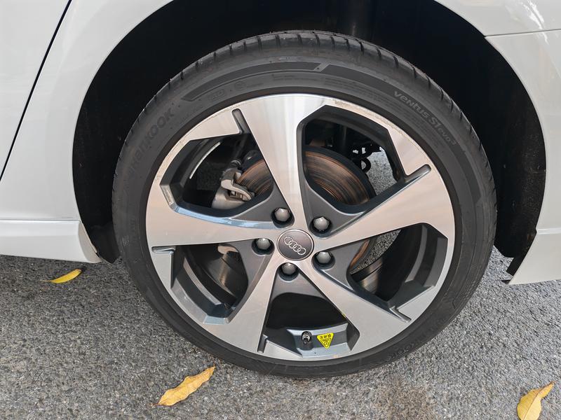 Audi A3 - фото 2