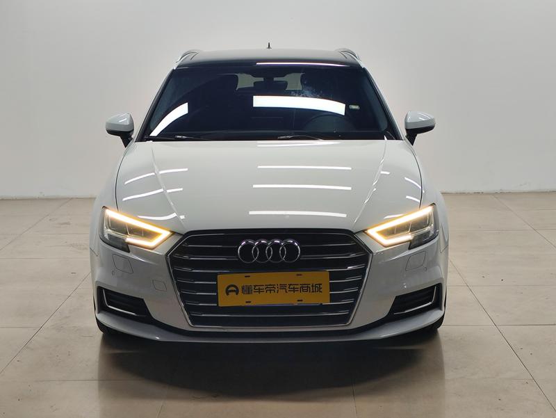 Audi A3 - фото 1