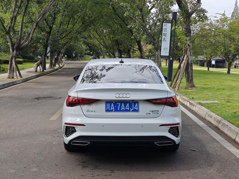 Audi A3 - фото 4