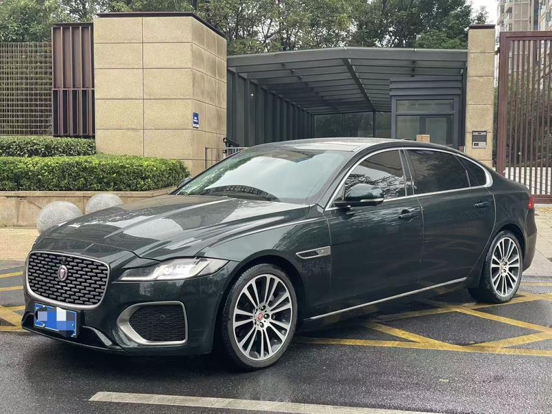 Jaguar XFL - фото 0