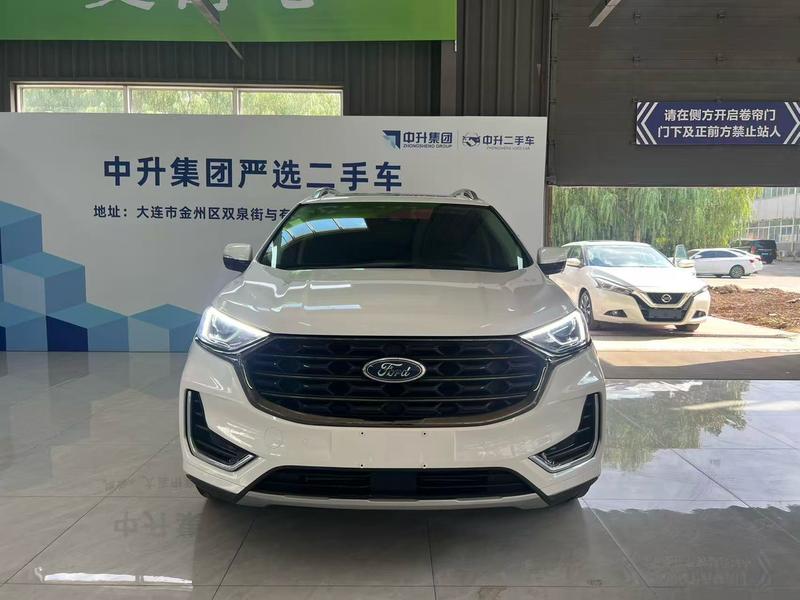 Ford Edge - фото 1