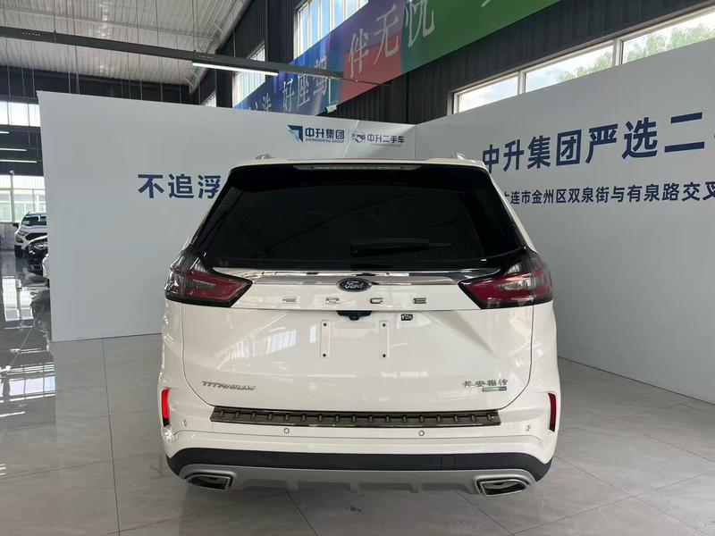 Ford Edge - фото 3