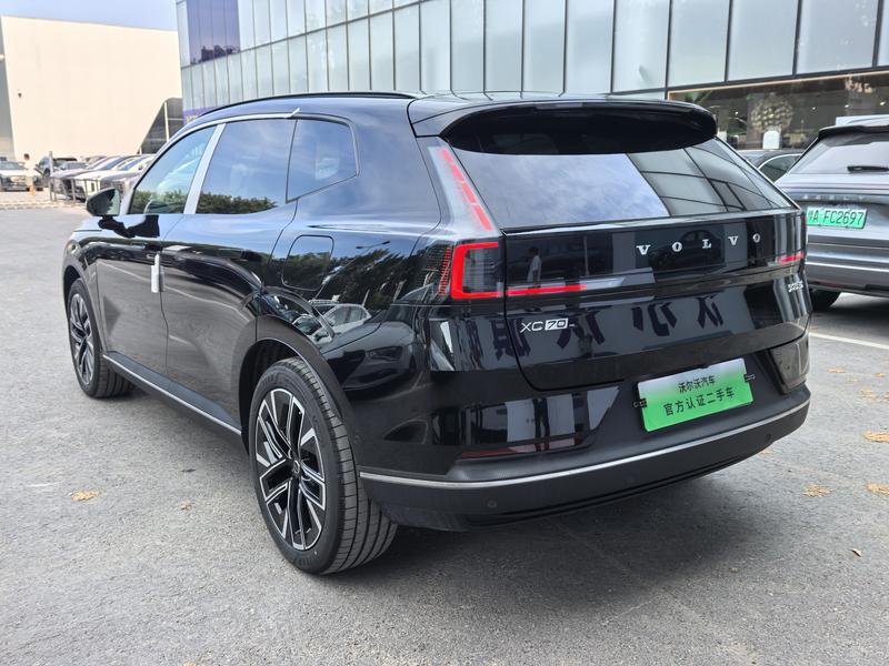 Volvo XC70 - фото 3