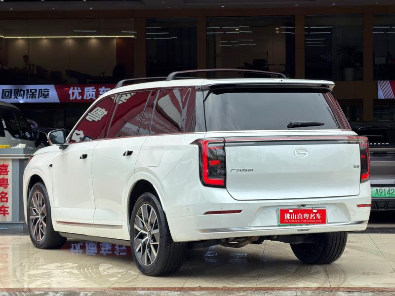 GAC Trumpchi S9 - фото 1
