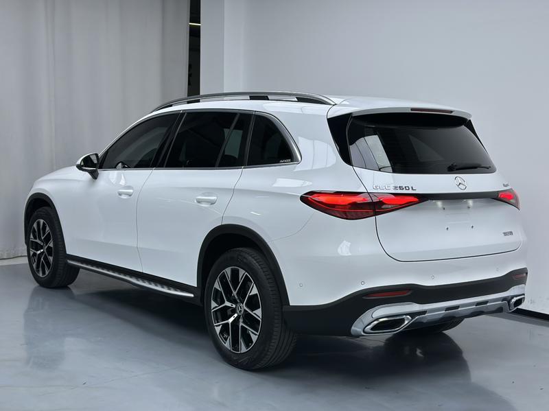 Mercedes-Benz GLC - фото 1